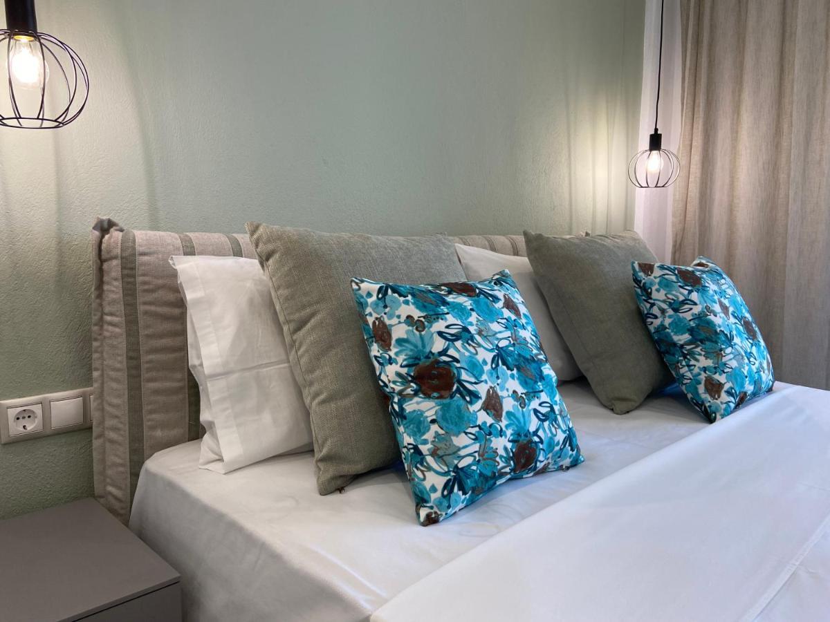 Thea Luxury Apartments Vourvourou Exterior photo