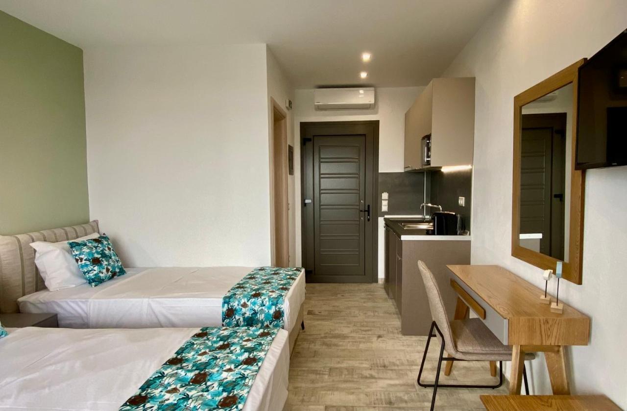 Thea Luxury Apartments Vourvourou Exterior photo