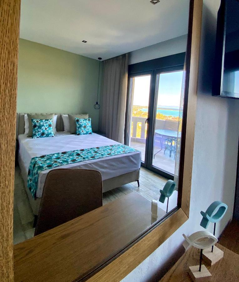 Thea Luxury Apartments Vourvourou Exterior photo