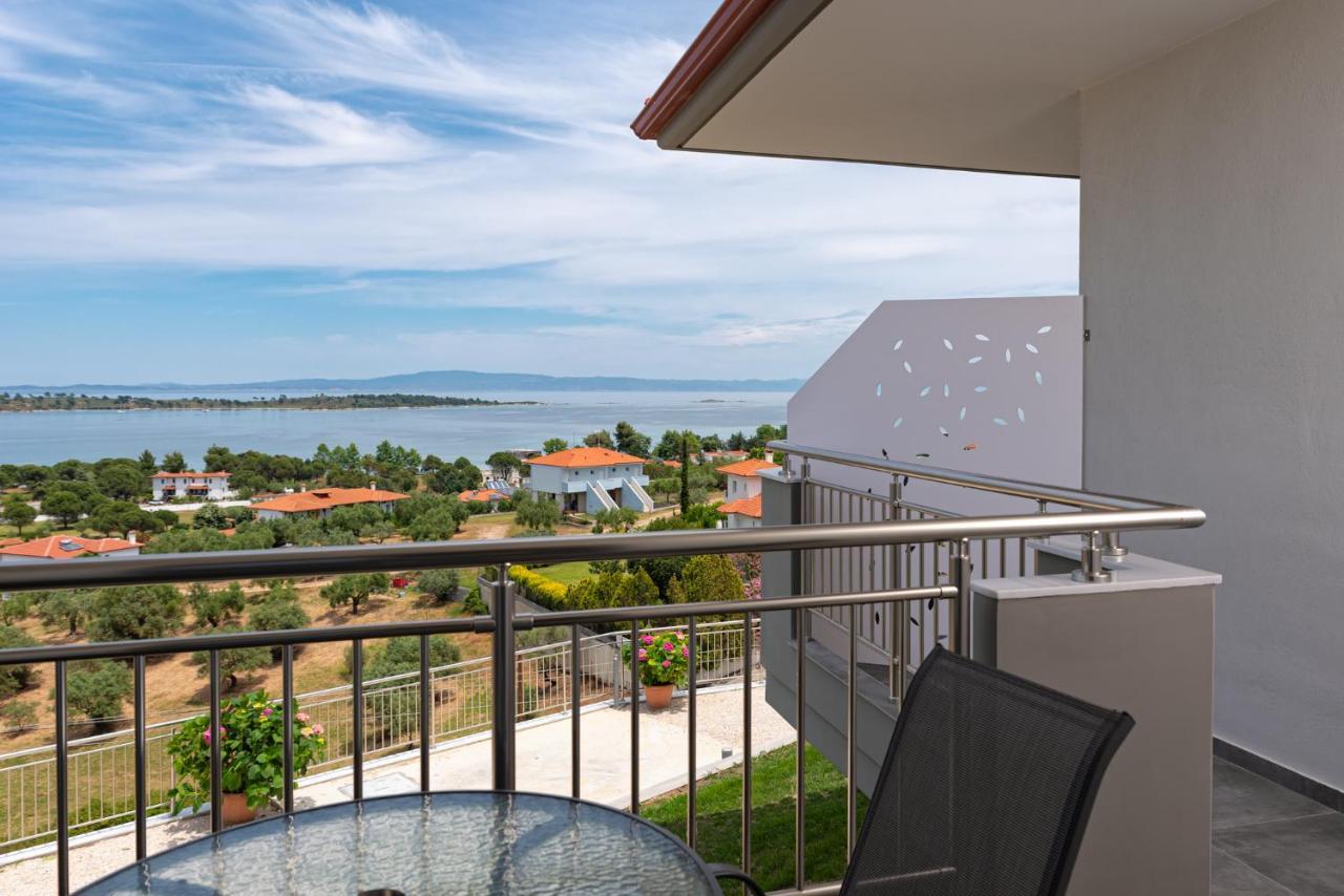Thea Luxury Apartments Vourvourou Exterior photo