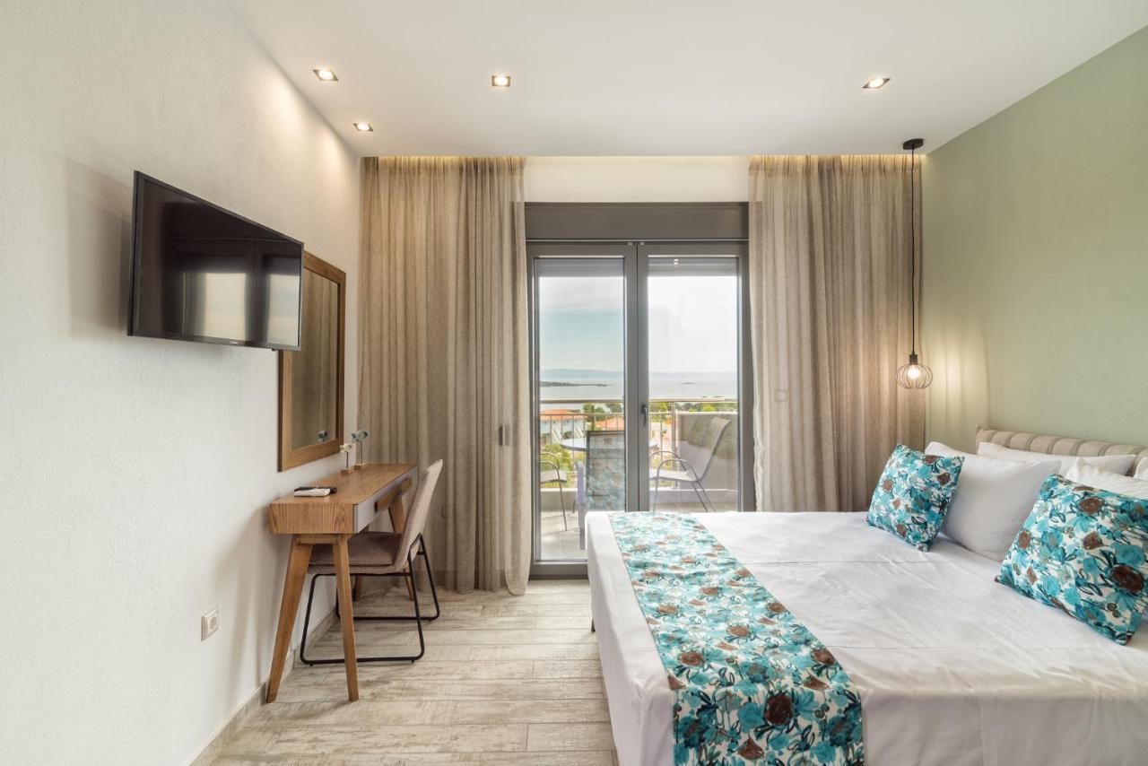 Thea Luxury Apartments Vourvourou Exterior photo
