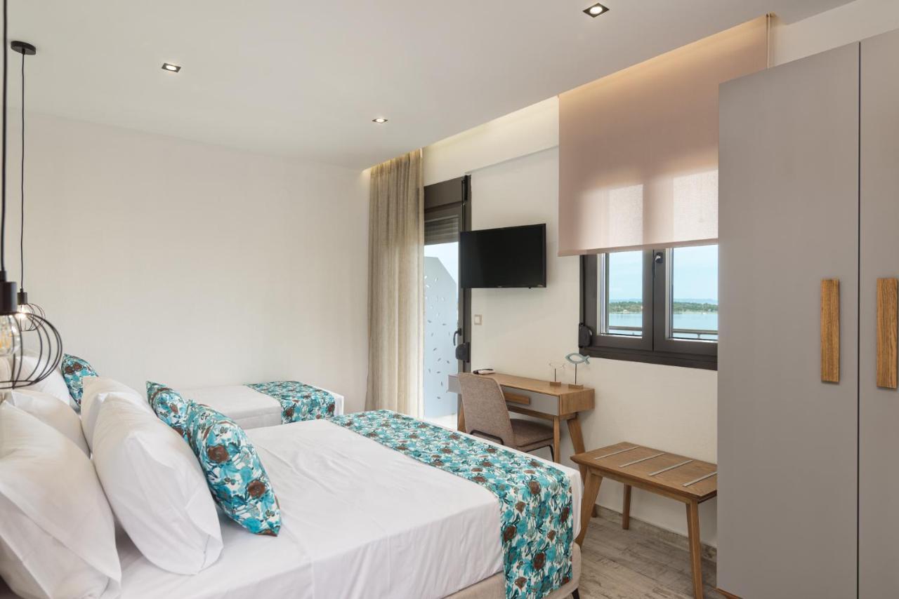Thea Luxury Apartments Vourvourou Exterior photo