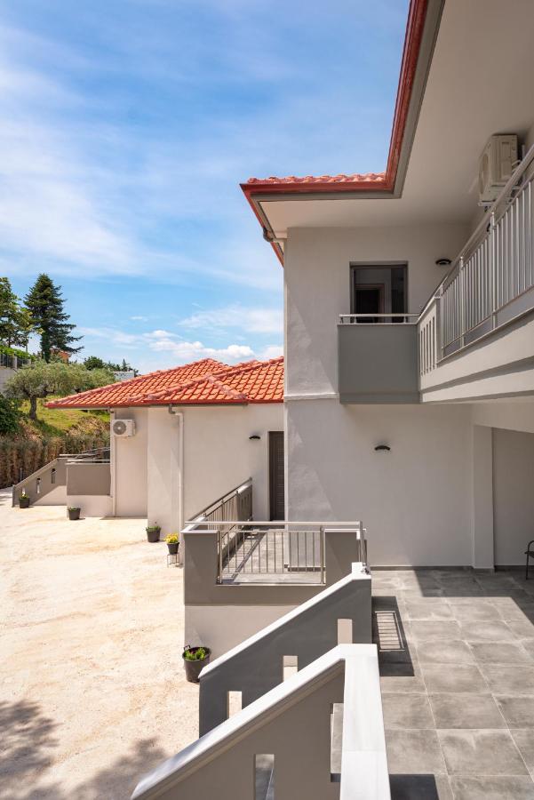 Thea Luxury Apartments Vourvourou Exterior photo