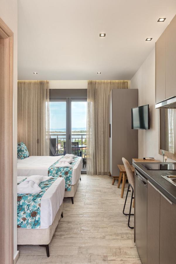Thea Luxury Apartments Vourvourou Exterior photo