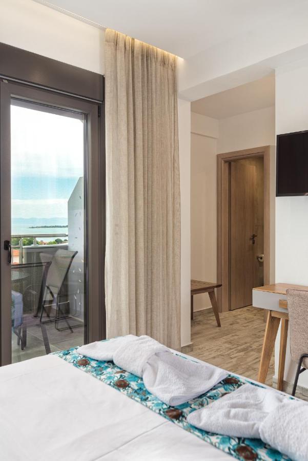 Thea Luxury Apartments Vourvourou Exterior photo