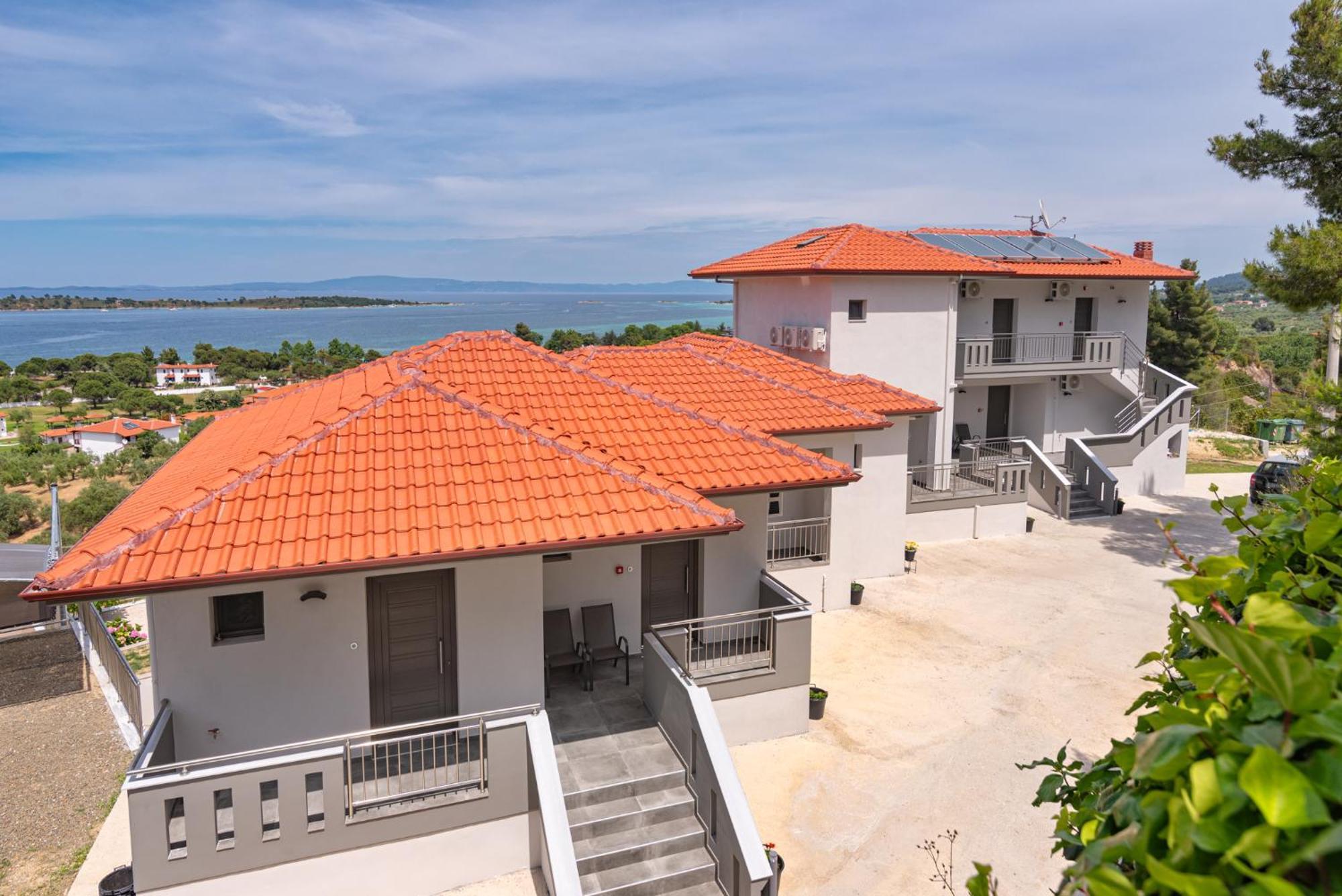 Thea Luxury Apartments Vourvourou Exterior photo